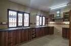 5 Bed Townhouse with En Suite at Kilimani - 5