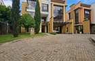 5 Bed Townhouse with En Suite in Lavington - 1