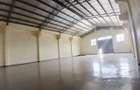 10,000 ft² Warehouse with Parking in Industrial Area - 7