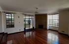 5 Bed Townhouse with En Suite in Lavington - 2