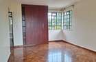 6 Bed House with En Suite in Kitisuru - 11