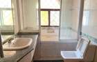 5 Bed Townhouse with En Suite in Spring Valley - 10