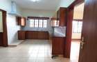 4 Bed Townhouse with En Suite in Spring Valley - 3