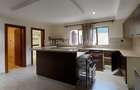 5 Bed Townhouse with En Suite in Lavington - 4