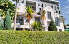 4 Bed Townhouse with En Suite in Lavington - 1