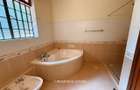 6 Bed House with Garden in Nyari - 4