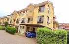 5 Bed Townhouse with En Suite at Lavington Green - 4