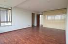 4 Bed Apartment with En Suite in Parklands - 14