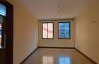4 Bed Apartment with En Suite in Parklands - 2