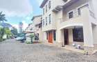 5 Bed Townhouse with En Suite at Lavington - 4