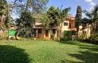 5 Bed Villa with En Suite in Nyari - 1