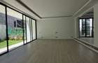 5 Bed Townhouse with En Suite in Lavington - 2