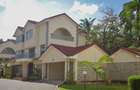 5 Bed Townhouse with En Suite at Lavington - 16