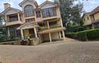 5 Bed Townhouse with En Suite at Off Convent Drive - 3