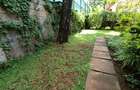 4 Bed Townhouse with En Suite at Lavington - 7