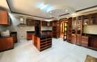 5 Bed House with En Suite in Runda - 11