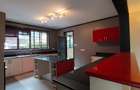 5 Bed Villa with En Suite at Lavington - 5