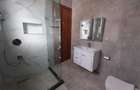 5 Bed Villa with En Suite at Near Shopping Centre - 5