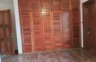 5 Bed Townhouse with En Suite in Westlands Area - 10