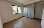 2 Bed Apartment with En Suite at Riverside Square - 9