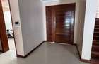 5 Bed House with En Suite in Lavington - 9