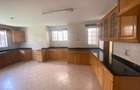5 Bed Townhouse with En Suite in Lavington - 6