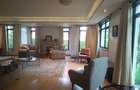 4 Bed House with En Suite at Lavington - 2