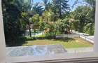 5 Bed House with En Suite at Garden Estate - 5