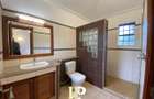 4 Bed Townhouse with En Suite in Spring Valley - 11