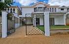 4 Bed House with En Suite in Brookside - 20