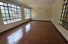 3 Bed Apartment with En Suite in Riverside - 8