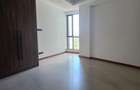 3 Bed Apartment with En Suite in Riverside - 8