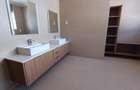 6 Bed Townhouse with En Suite in Loresho - 7