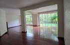 5 Bed Townhouse with En Suite at Brookside Drive - 10