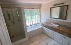 5 Bed Townhouse with En Suite in Karen Hardy - 10