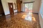 4 Bed Townhouse with En Suite at Lavington - 18
