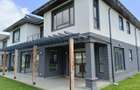4 Bed Townhouse with En Suite at Five Star Paradise - 1