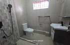 4 Bed House with Garden in Rosslyn - 11