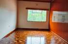 4 Bed House with En Suite at Rosslyn - 10