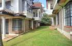 5 Bed Townhouse with En Suite at Lavington Green - 8
