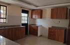 5 Bed House with En Suite at Thome - 10