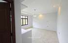 3 Bed Apartment with Garden at Thome Estate - 7