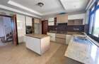 3 Bed Apartment with En Suite in Riverside - 1