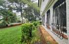4 Bed House with En Suite at Hillview - 4