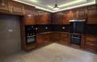 5 Bed Townhouse with En Suite in Lavington - 11