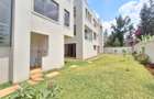 5 Bed Townhouse with En Suite at Lavington - 8