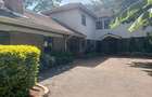 4 Bed House with En Suite at Lavington - 20