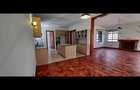 5 Bed Townhouse with En Suite in Lavington - 7