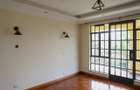 5 Bed Townhouse with En Suite at Off Glory Rd - 6