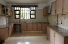 4 Bed House with En Suite at Rosslyn - 9